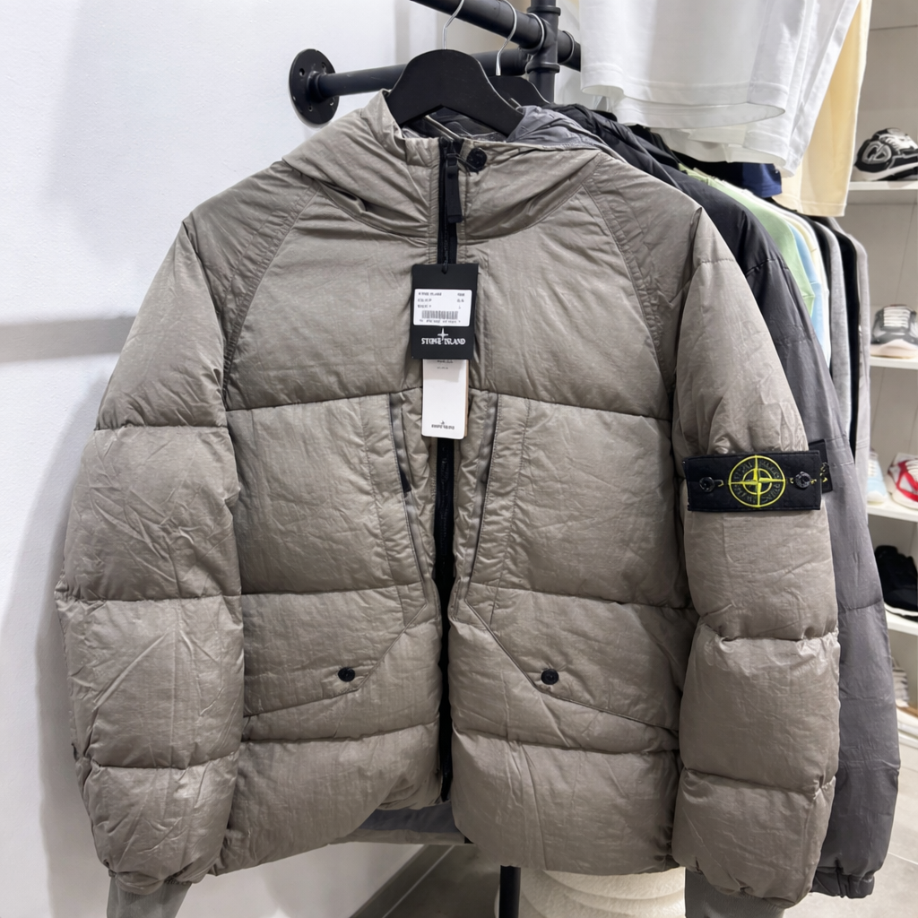 Selected Variant Image